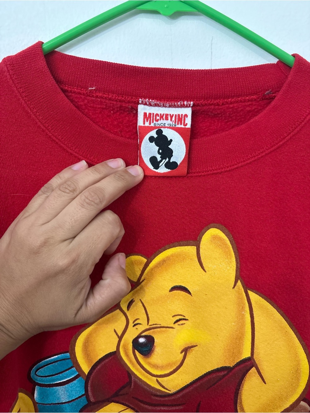 Women’s vintage Winnie the Pooh Sweatshirt